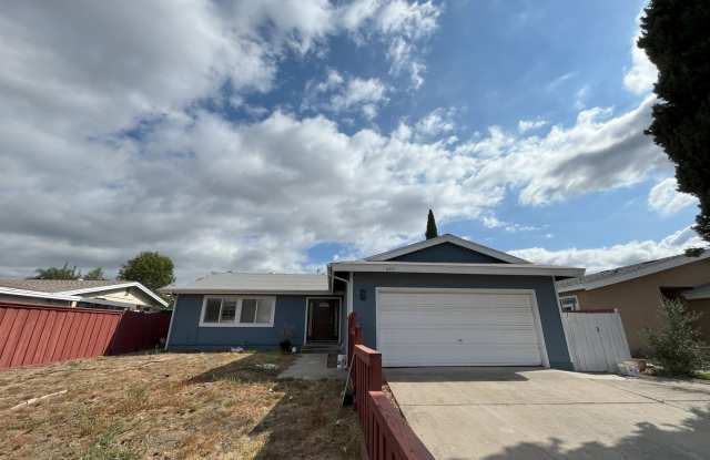 Charming 3-Bedroom Home in the Heart of Santee – Prime Location Near Parks and Schools! *$500.00 Off First Month's Rent!* photos photos