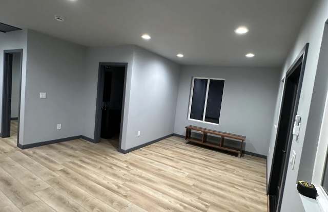 5640 Rhodes Avenue photos photos