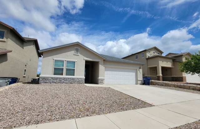 Stunning  3 bedroom, 2.5 bathroom in West El Paso! Gallery 3
