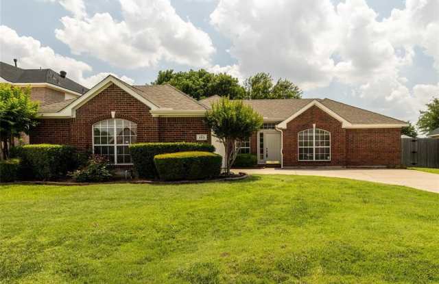 303 Village Trail - 303 Village Trl, Trophy Club, TX 76262