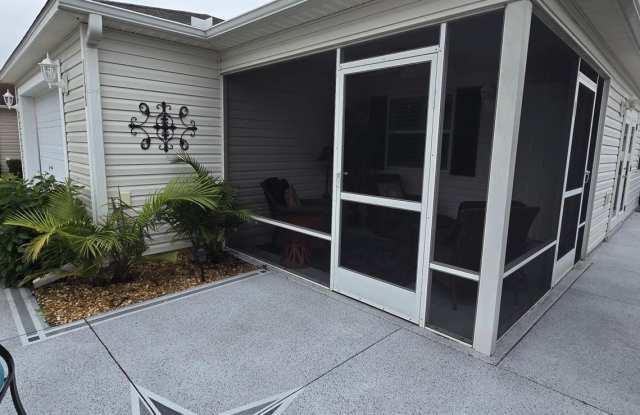 1846 KANE Place Gallery 3