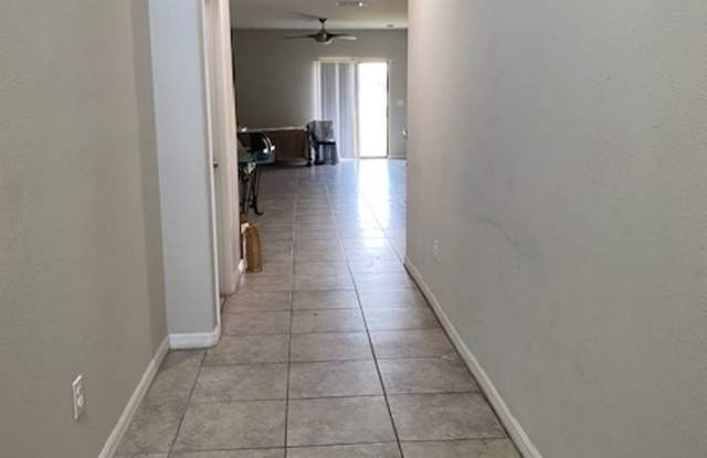 Beautiful large home Gallery 3
