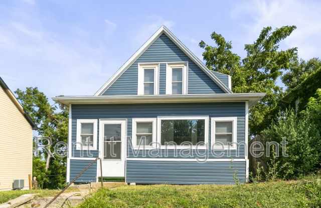 3042 Cottage Grove Ave. photos photos