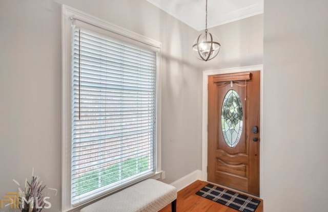 1003 Wescott Ln Gallery 3