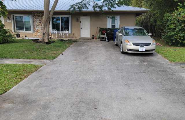 6221 Allen Street photos photos