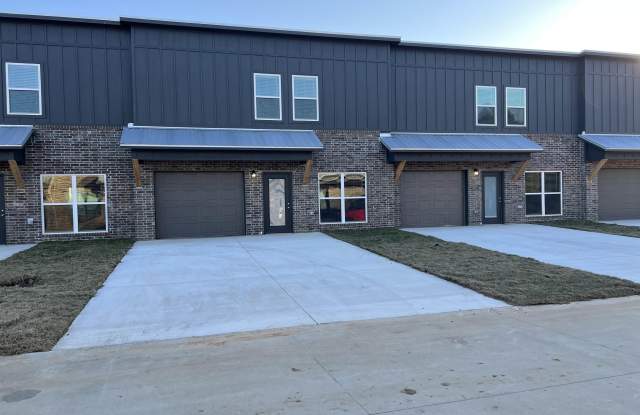 3450 Brooke Place photos photos