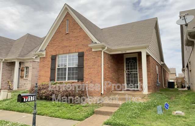 10178 Sterling Ridge Dr Gallery 2