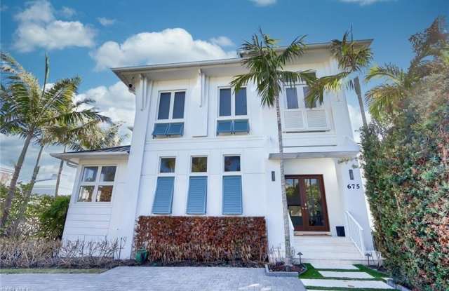 675 2nd St S photos photos