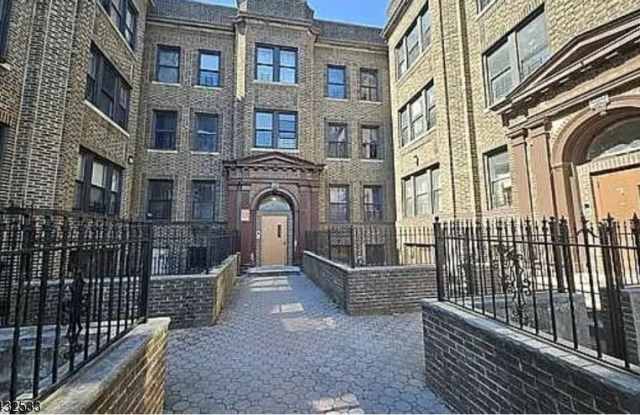 47 Milford Ave photos photos