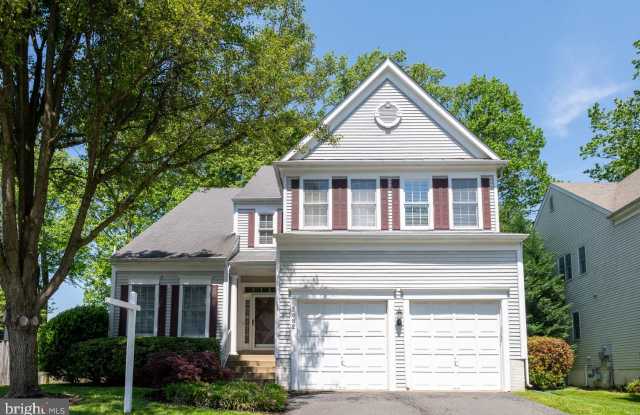 2682 HILLSMAN STREET - 2682 Hillsman Street, Idylwood, VA 22043