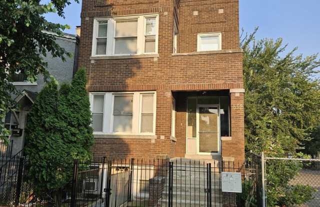 852 N Central Park Avenue photos photos