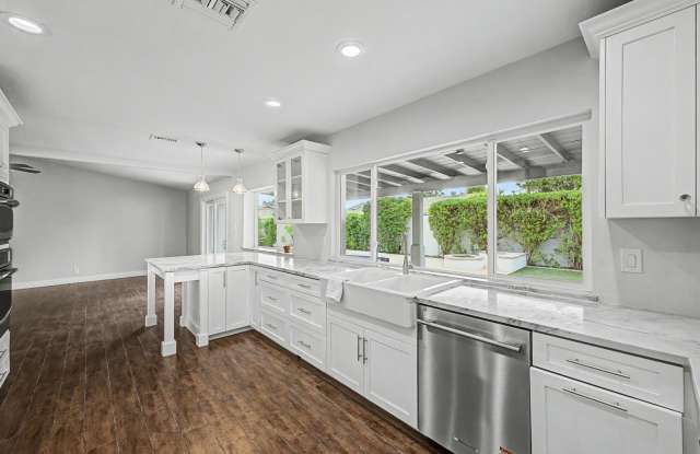 8881 E Gray Road - 8881 East Gray Road, Scottsdale, AZ 85260