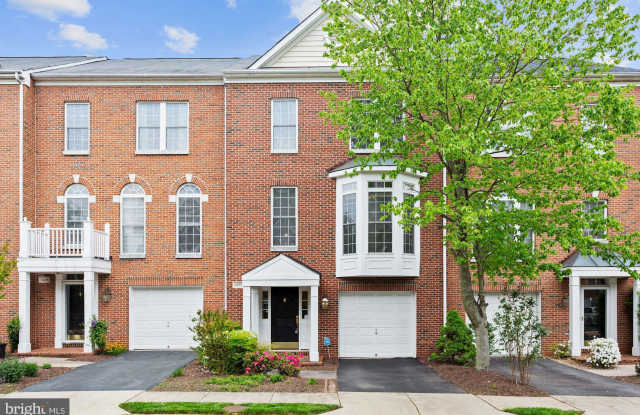 4287 PARK GREEN COURT - 4287 Park Green Court, Fair Oaks, VA 22030