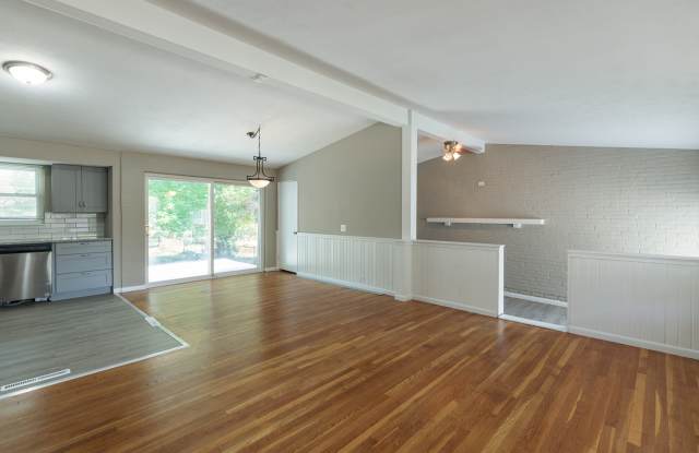 21 Queen Ann Dr Gallery 3
