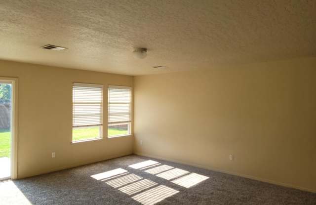 Great Home in Meridian Near Shopping! Gallery 4