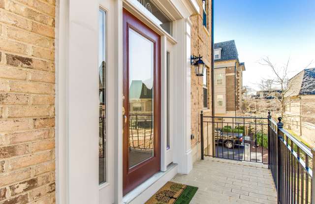 500 Rampart Way Gallery 2