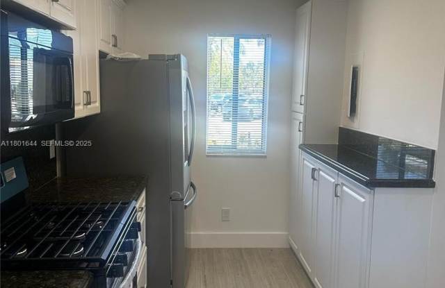 8880 SW 23rd Street photos photos