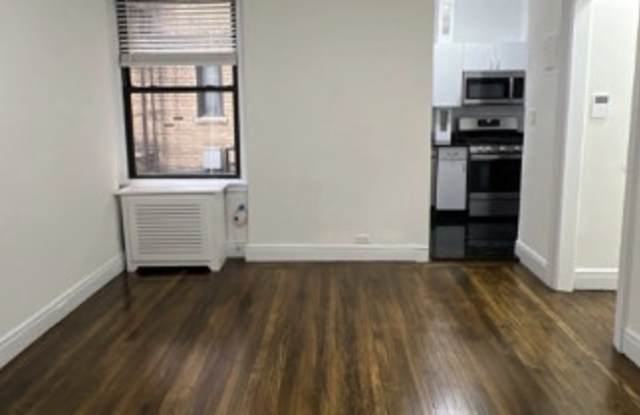 66 W 12th St Gallery 4