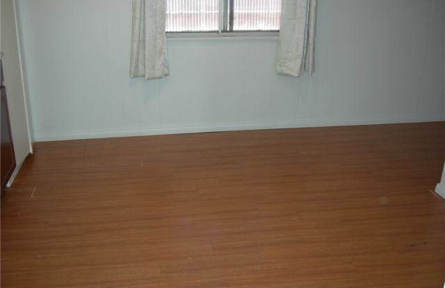 9440 Beverly Street Gallery 4