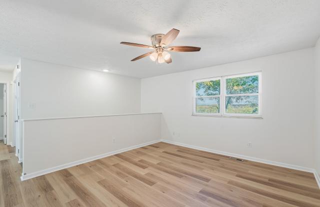 2347 Adams Avenue Gallery 1