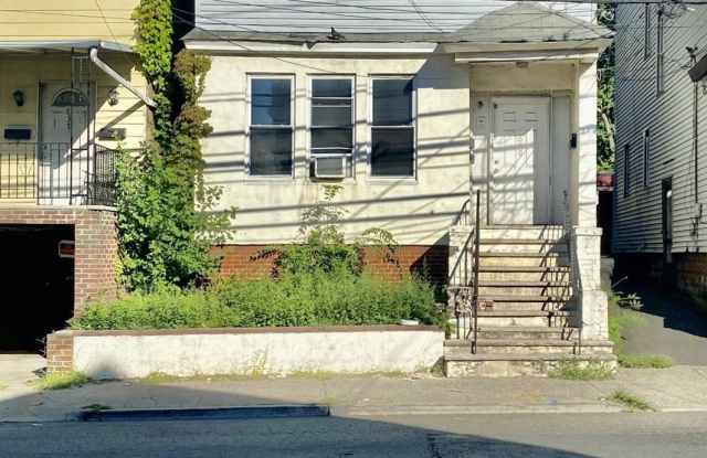 639 GARFIELD AVE photos photos