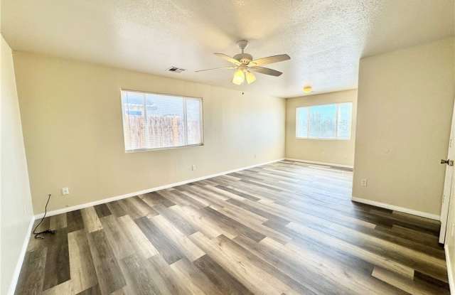 1361 Bourbon Street Gallery 3