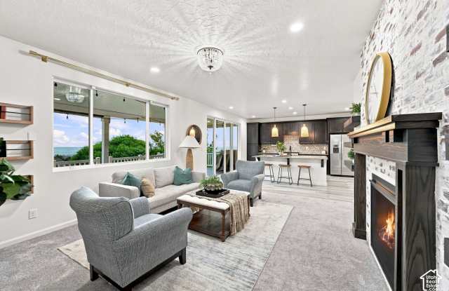 2282 N ELDERBERRY Dr W Gallery 4