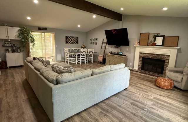 3 bed, 2 bath- step into modern comfort - 865 Melissa Street Southeast, Salem, OR 97306 3 bed, 2 bath- step into modern comfort - 865 Melissa Street Southeast, Salem, OR 97306