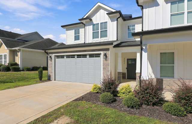 3052 Candlelight Drive - 1 Gallery 3