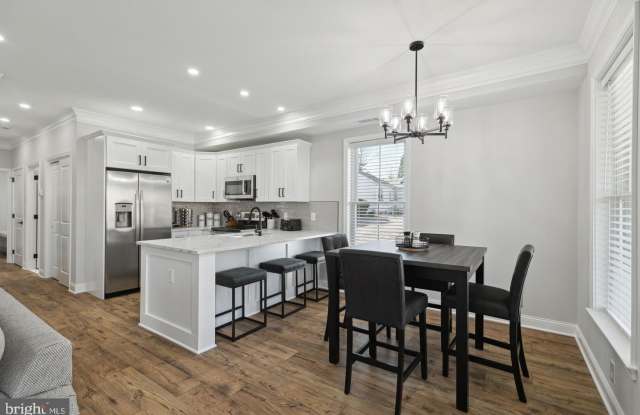 36 EVERGREEN Lane photos photos