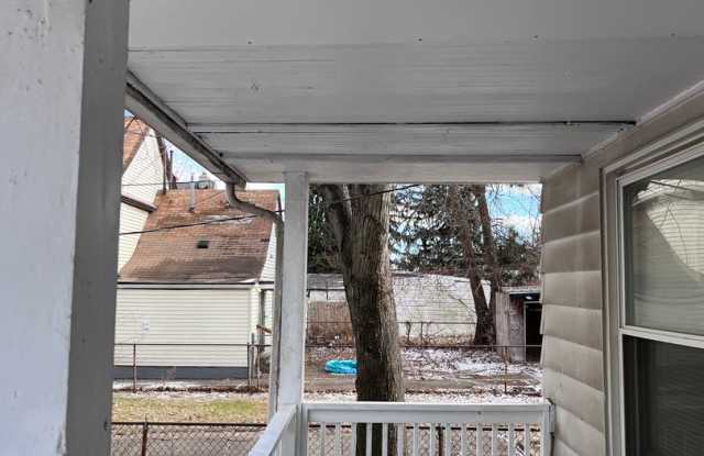 3-Bedroom Home for Rent in Cleveland – Pet Friendly! Only $1,300 photos photos