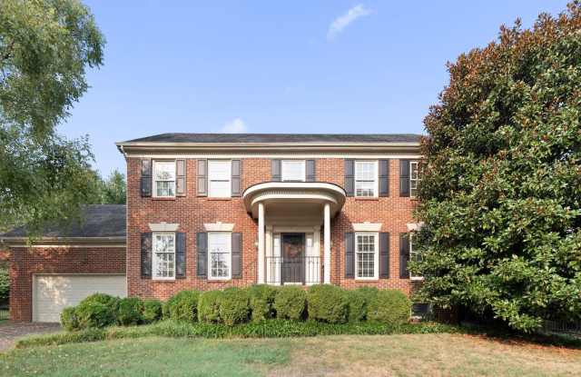 2197 Taborlake Circle Gallery 2