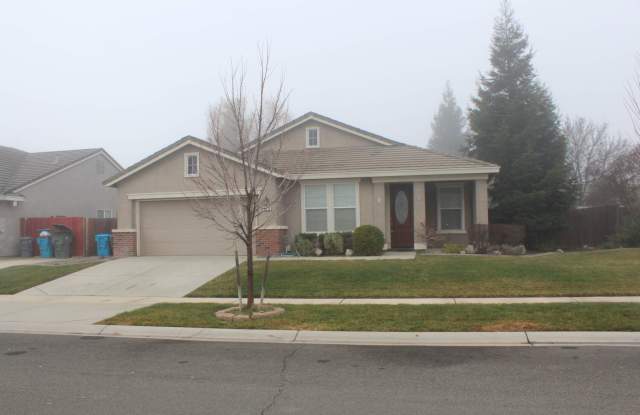 4 bedroom, 2 bathroom home in Plumas Lake photos photos
