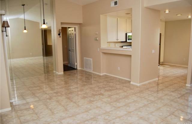 134 California Court Gallery 4