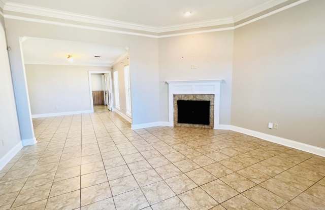 Lovely 3-Bedroom Home with Bonus Flex Space in Youngsville! Gallery 3