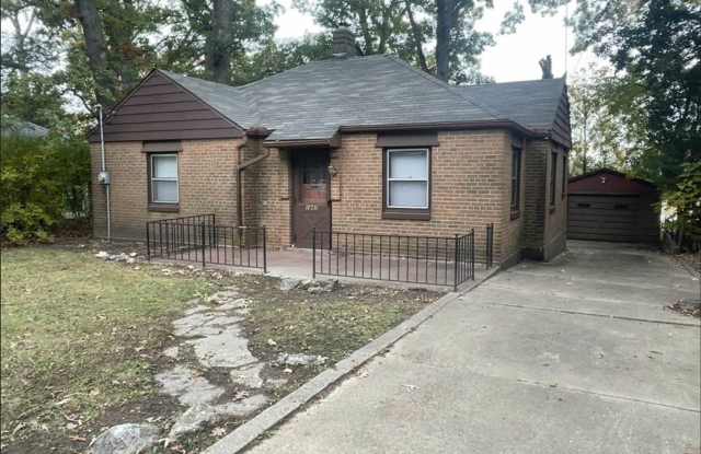 2 Bedroom, 1 bath home close to St. Mary's Hospital photos photos