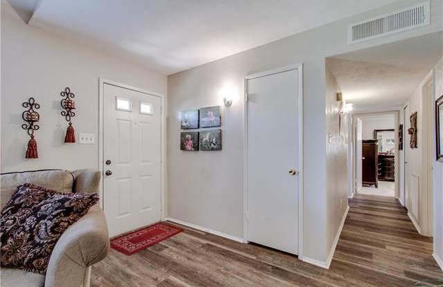 1305 Crestview Drive Gallery 3