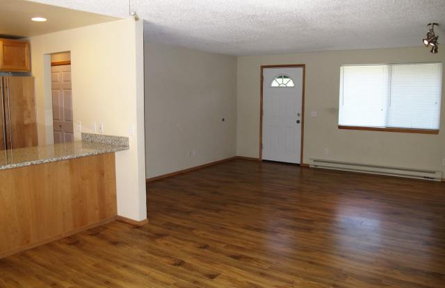 4326 Hamilton Drive Gallery 4