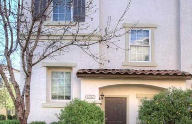5737 S 21ST Place - 5737 S 21st Pl, Phoenix, AZ 85040