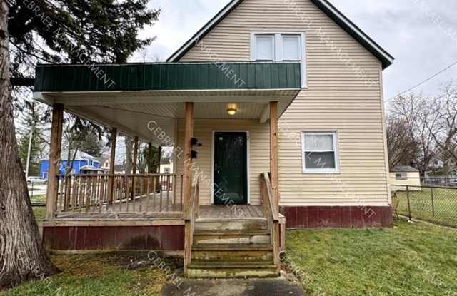 1822 Lapeer Ave - 1822 Lapeer Avenue, Saginaw, MI 48601