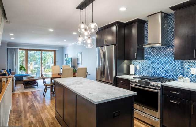 241 G Street SW unit: 118 photos photos