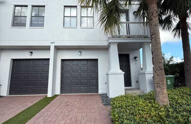Packwood Townhomes photos photos