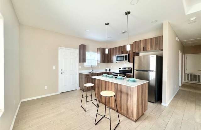 3105 Driftwood Street Gallery 3