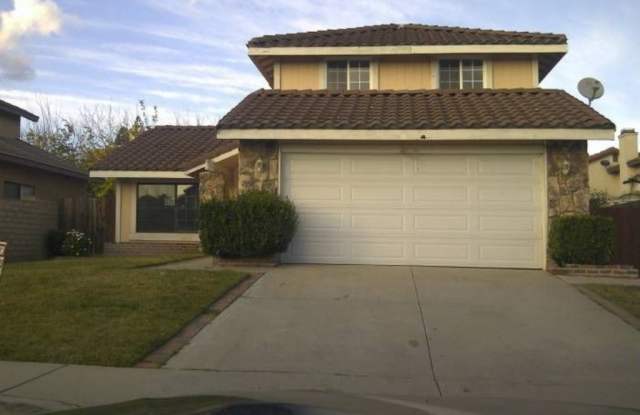 !! BIGG TWO STORY HOME MOVE IN READY TODAY !! photos photos