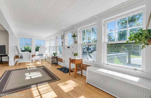 424 Burlington Avenue photos photos