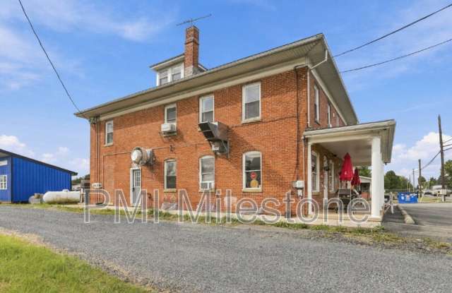 9460 Williamsport Pike Gallery 2