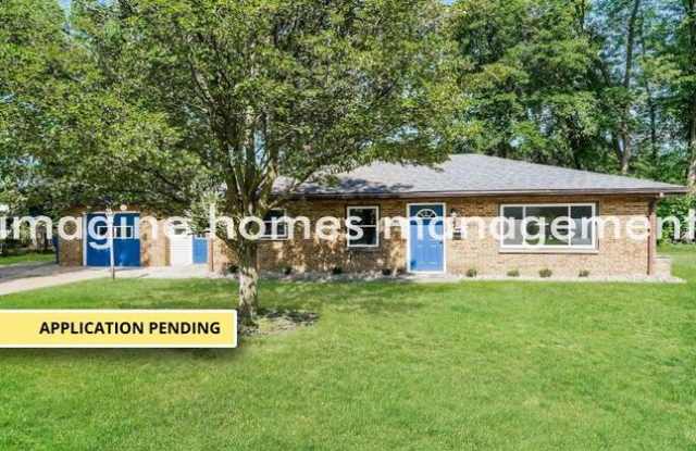 4621 Silverdale Road - 4621 Silverdale Road, North Olmsted, OH 44070