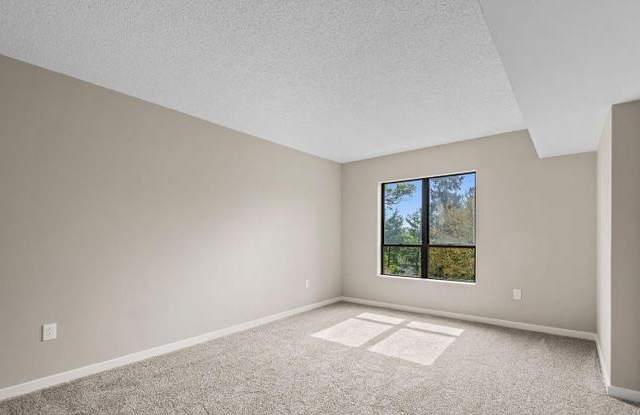 100 Breyer Dr Gallery 3