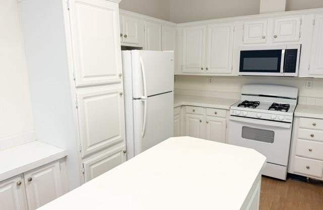 7500 COVE POINT Way Gallery 3