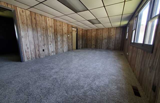 2 Bedroom House, Clinton Gallery 3
